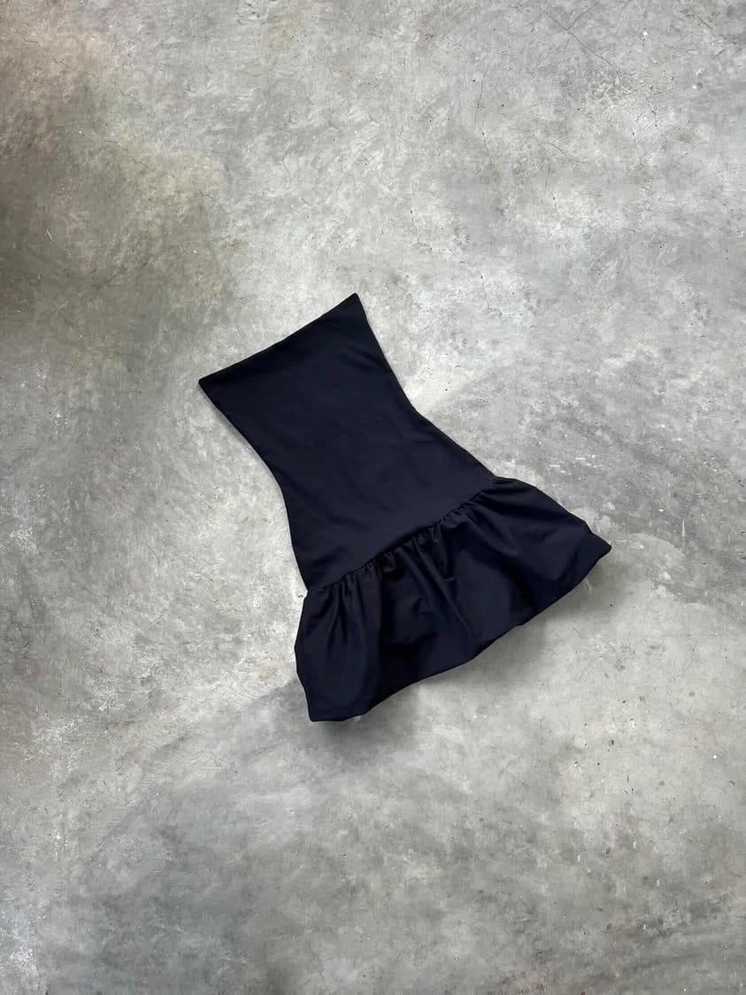 strapless black mini dress balloon skirt  bubble hem bodycon slim fit statement short puff poof tube dress drop waist flare everyday date night semi-stretchy lined form fitting international slow fashion mported independent designer brand small business sustainable ethical yunifz xalapa mexico