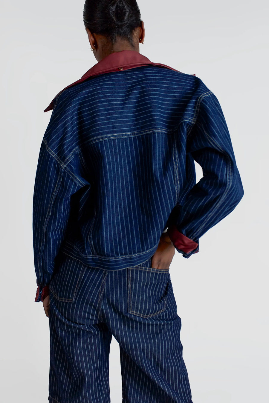 dark wash blue indigo denim bermuda shorts jorts knee length tailored stripe pinstripe upcycled reworked ethical sustainable high rise waist waisted quito ecuador international global slow fashion marketplace bleu cour handmade casual dress up streetwear