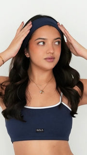 navy blue white activewear matching set crop top spaghetti strap sleeveless contrast trim round neck headband stretchy pilates yoga tennis golf strength training everyday soft freedom light support gym clothes athleisure workout inala quito ecuador slow fashion international global handmade sustainable