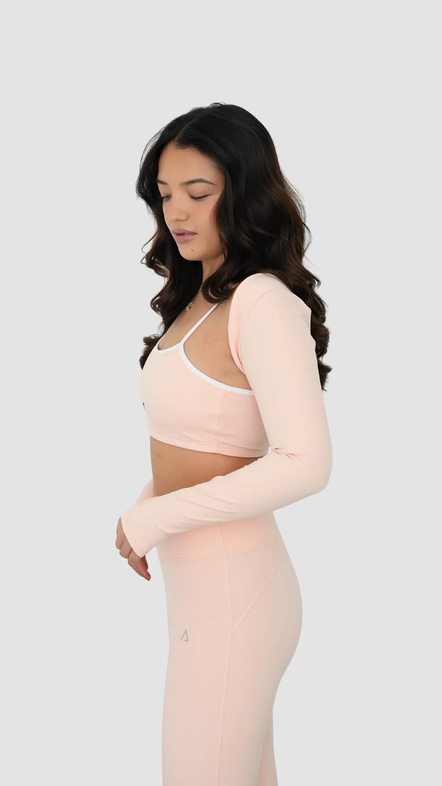 light pale baby pink white activewear matching set crop top spaghetti strap sleeveless contrast trim round neck bolero high waisted flare leggings stretchy pilates yoga tennis golf strength training everyday soft freedom light support gym clothes athleisure workout inala quito ecuador slow fashion international global handmade sustainable