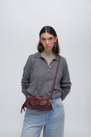 medium gyoza bag burgundy purse handbag crossbody shoulder maroon gold hardware adjustable strap leather zipper madrid spain international fashion imported independent designer slow fashion brand