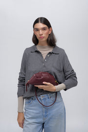 medium gyoza bag burgundy purse handbag crossbody shoulder maroon gold hardware adjustable strap leather zipper madrid spain international fashion imported independent designer slow fashion brand