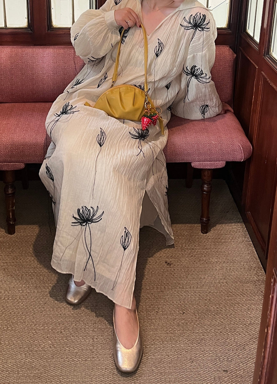 mini gyoza bag mustard yellow purse handbag crossbody shoulder convertible gold hardware short strap adjustable long strap leather zipper madrid spain international fashion imported independent designer slow fashion brand