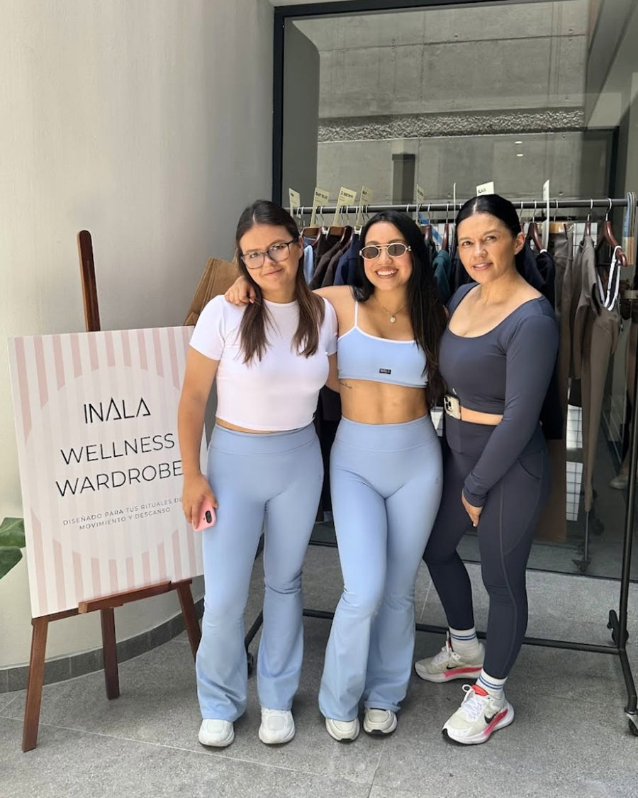 light pale baby blue white activewear matching set crop top spaghetti strap sleeveless contrast trim round neck  stretchy pilates yoga tennis golf strength training everyday soft freedom light support gym clothes athleisure workout inala quito ecuador slow fashion international global handmade sustainable