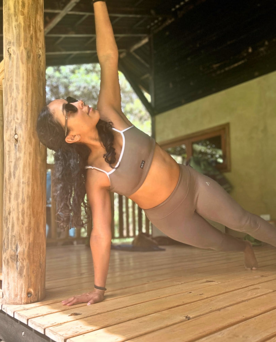 taupe tan brown white activewear matching set crop top spaghetti strap sleeveless contrast trim round neck stretchy pilates yoga tennis golf strength training everyday soft freedom light support gym clothes athleisure workout inala quito ecuador slow fashion international global handmade sustainable